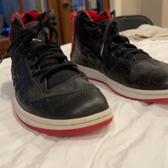 Red and Black Men’s Jordan’s - Picture 2 of 5